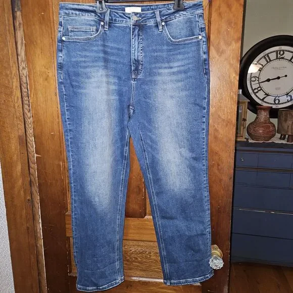 MoCo Boutique Blue Jean 18W Tummy Control Slimming Can't Cuff This Mom Blue - Picture 2 of 9